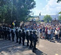 ¡Ante la represión gubernamental, la organización comunal!Consejo Supremo Indígena de Michoacán